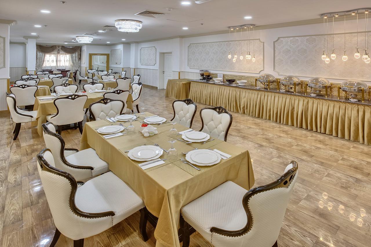 Royal Hotel Sharjah Exterior foto